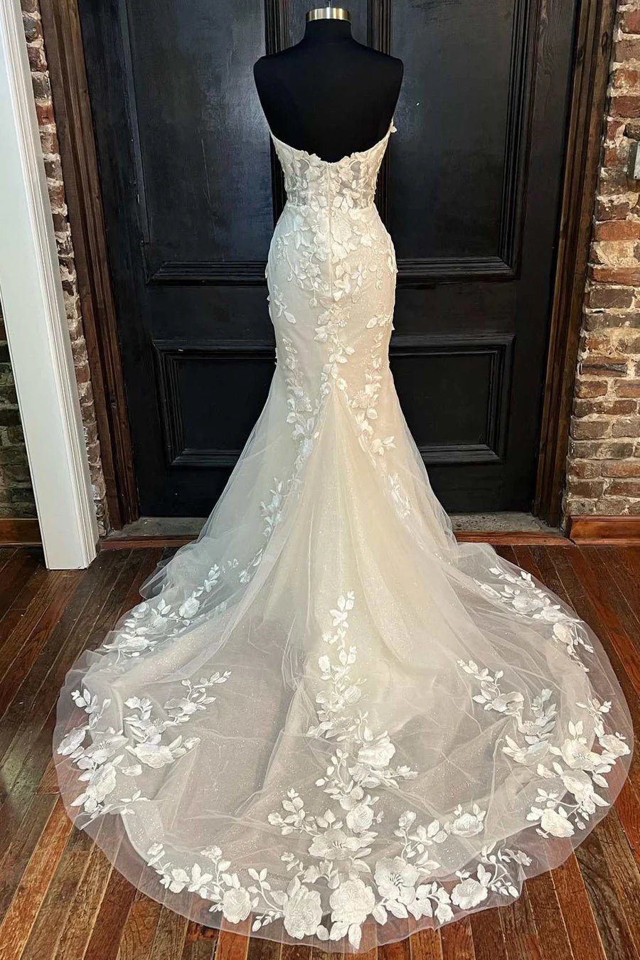 Vestido de novia largo de sirena sin tirantes de encaje